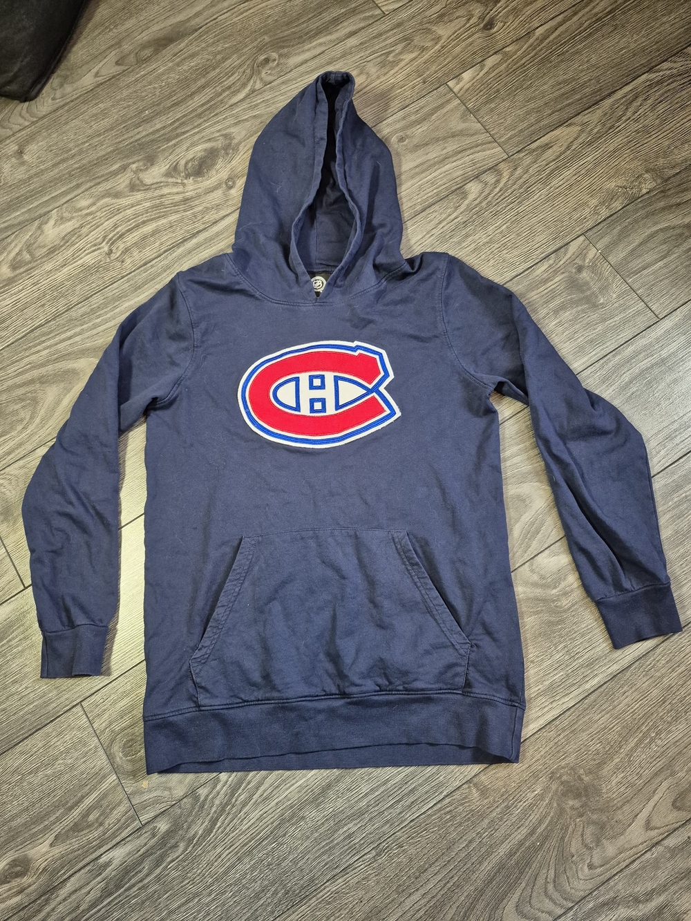 NHL Montreal Canadiens Official Sweatshirt with Textured Logo